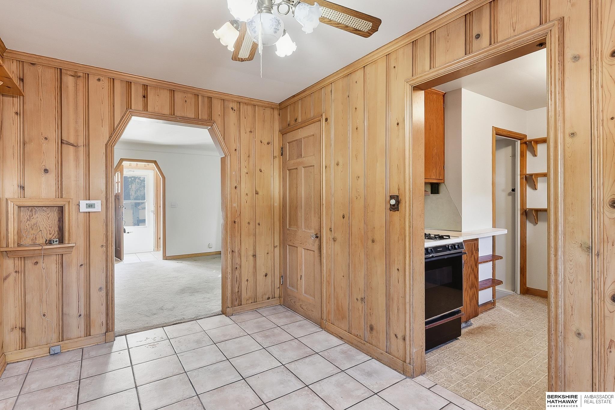 Omaha, Nebraska 68106, United States, 2 Bedrooms Bedrooms, ,1 BathroomBathrooms,Residential,Active,226192