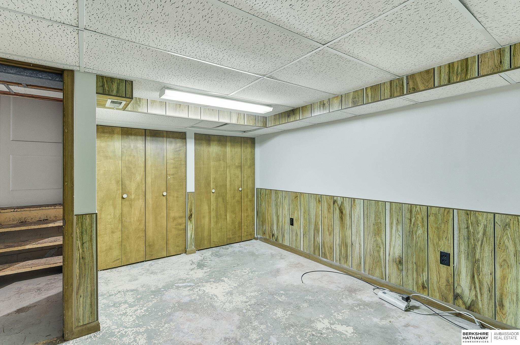 Omaha, Nebraska 68106, United States, 2 Bedrooms Bedrooms, ,1 BathroomBathrooms,Residential,Active,226192