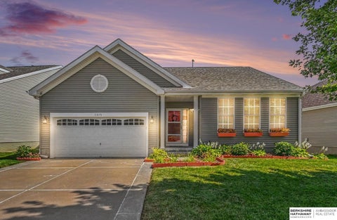 Photo of 7375 N 88TH Street, Omaha, NE 68122 (MLS # 22624693)