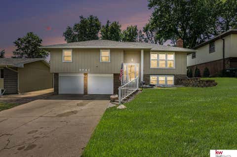 Photo of 9641 Camden Avenue, Omaha, NE 68134 (MLS # 22616322)