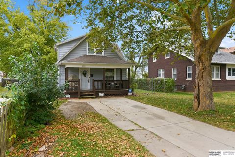 Photo of 5323 N 25th Avenue, Omaha, NE 68111 (MLS # 22530963) Photo of 5323 N 25th Avenue, Omaha, NE 68111 (MLS # 22530963)