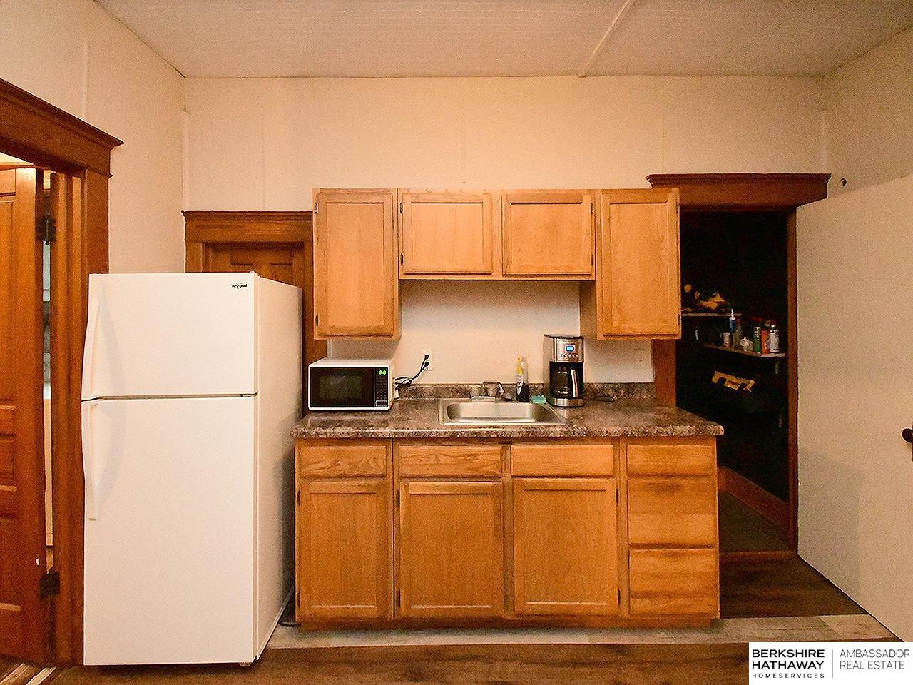 Dwight, Nebraska 68635, United States, 2 Bedrooms Bedrooms, ,1 BathroomBathrooms,Residential,Pending,140086