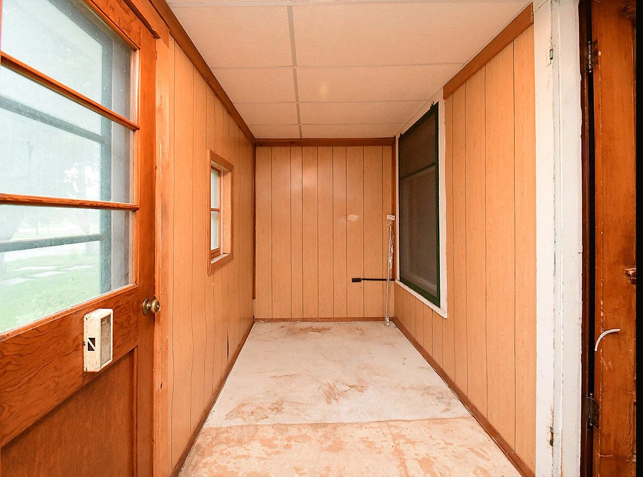 Dwight, Nebraska 68635, United States, 2 Bedrooms Bedrooms, ,1 BathroomBathrooms,Residential,Pending,140086