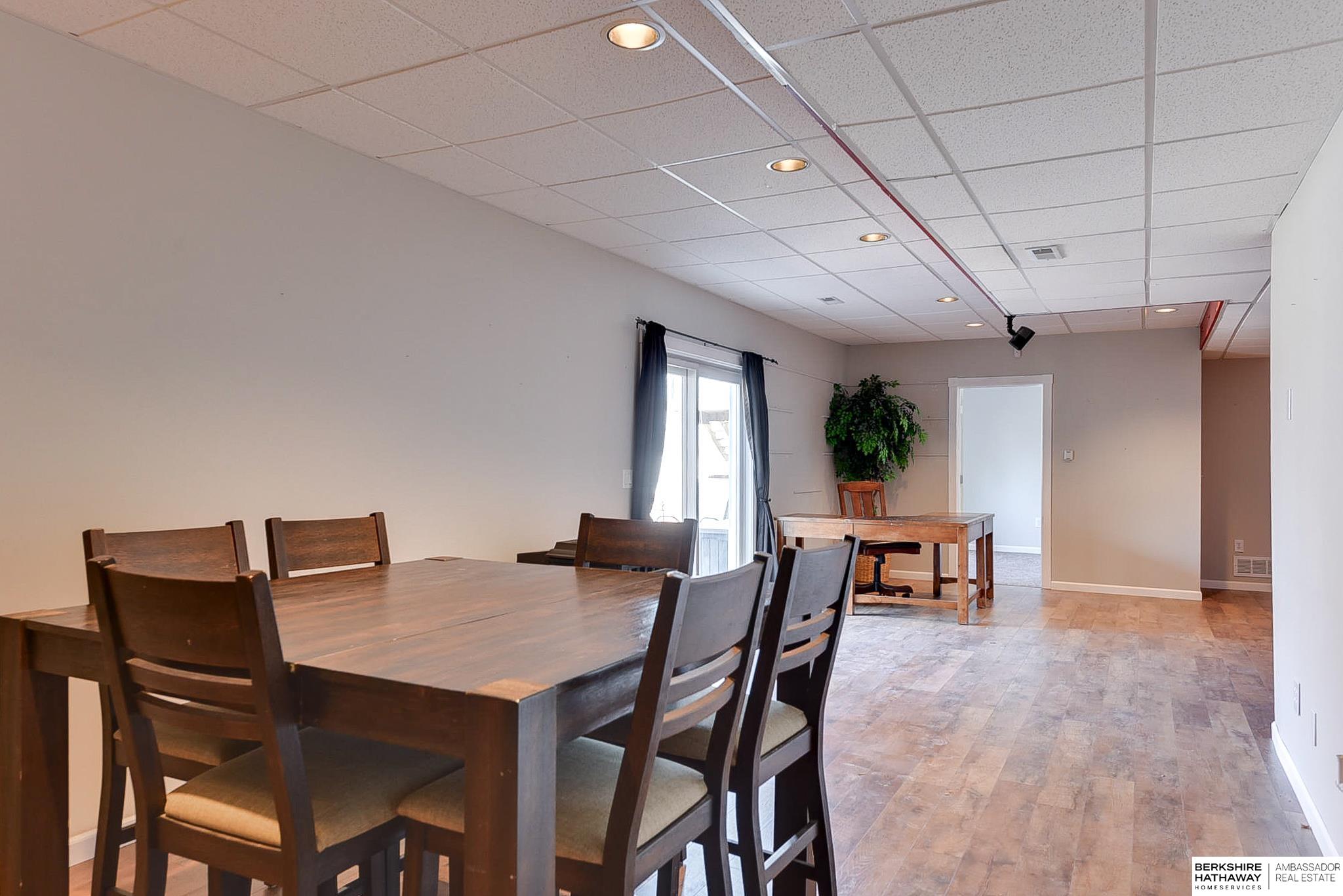 Omaha, Nebraska 68136, United States, 4 Bedrooms Bedrooms, ,3 BathroomsBathrooms,Residential,Active,125578