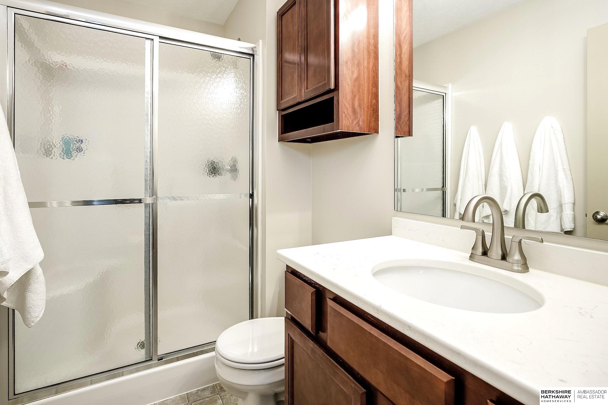 Omaha, Nebraska 68135, United States, 3 Bedrooms Bedrooms, ,2 BathroomsBathrooms,Residential,Pending,203599