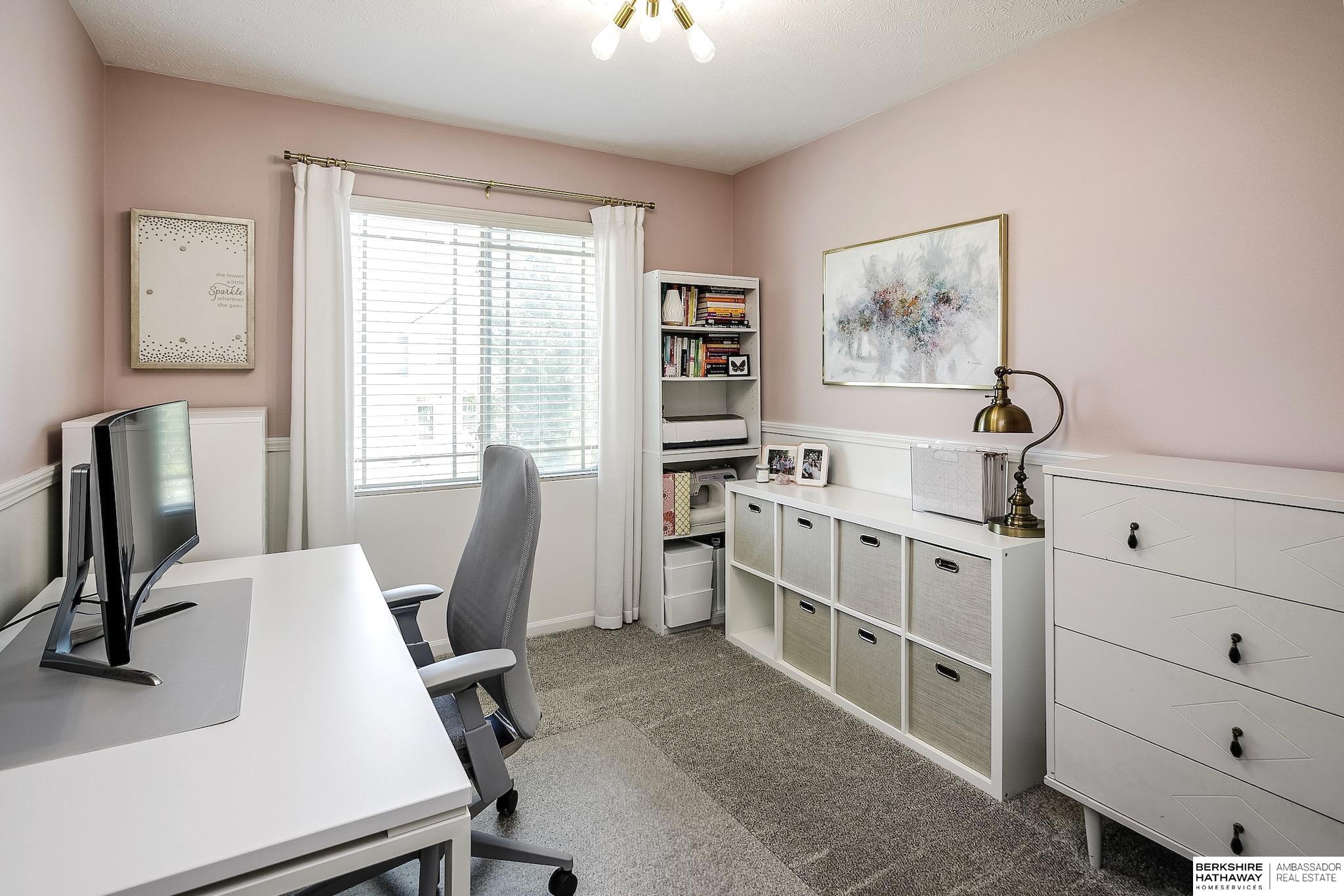 Omaha, Nebraska 68135, United States, 3 Bedrooms Bedrooms, ,2 BathroomsBathrooms,Residential,Pending,203599