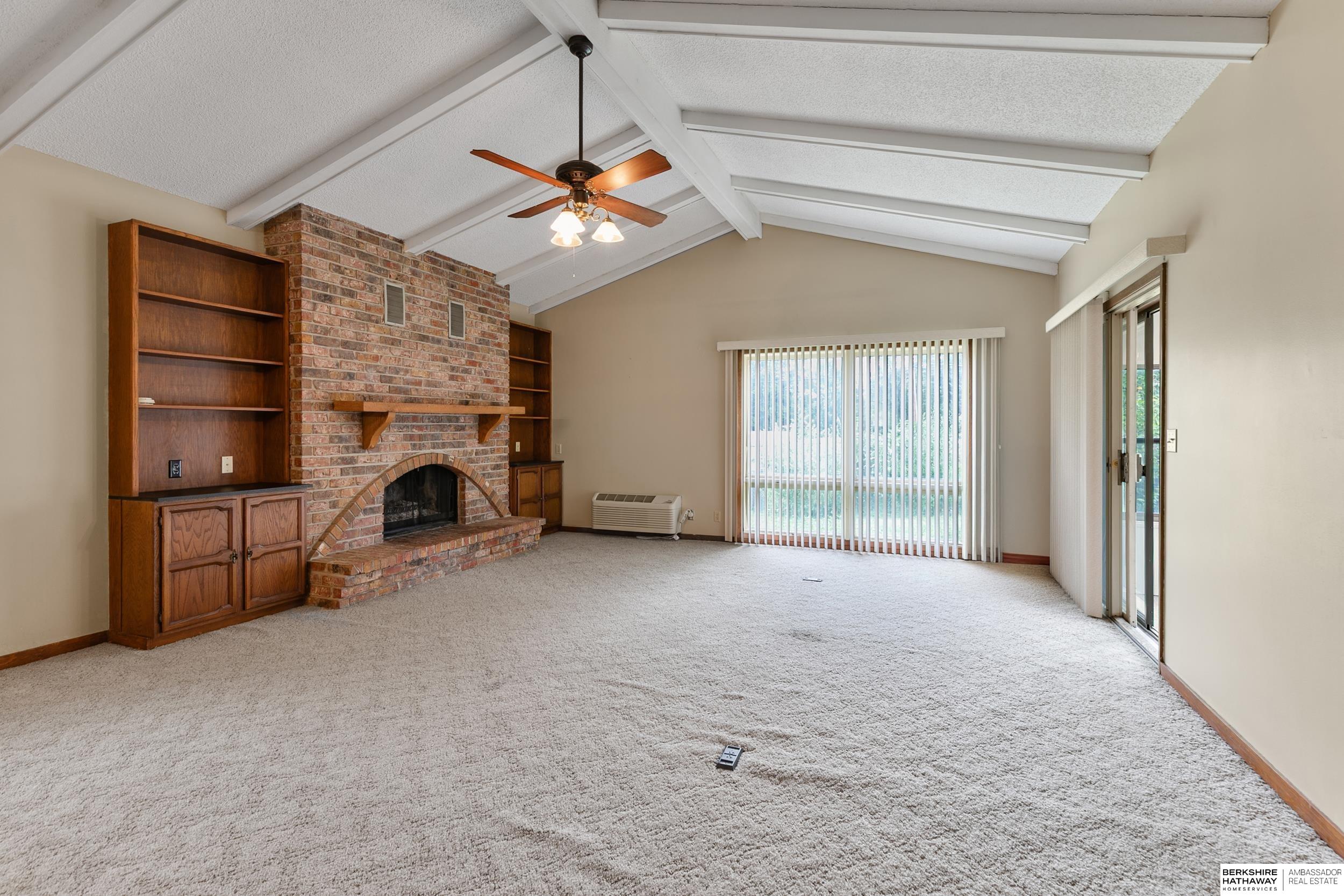 Lincoln, Nebraska 68505, United States, 3 Bedrooms Bedrooms, ,2 BathroomsBathrooms,Residential,Active,214992