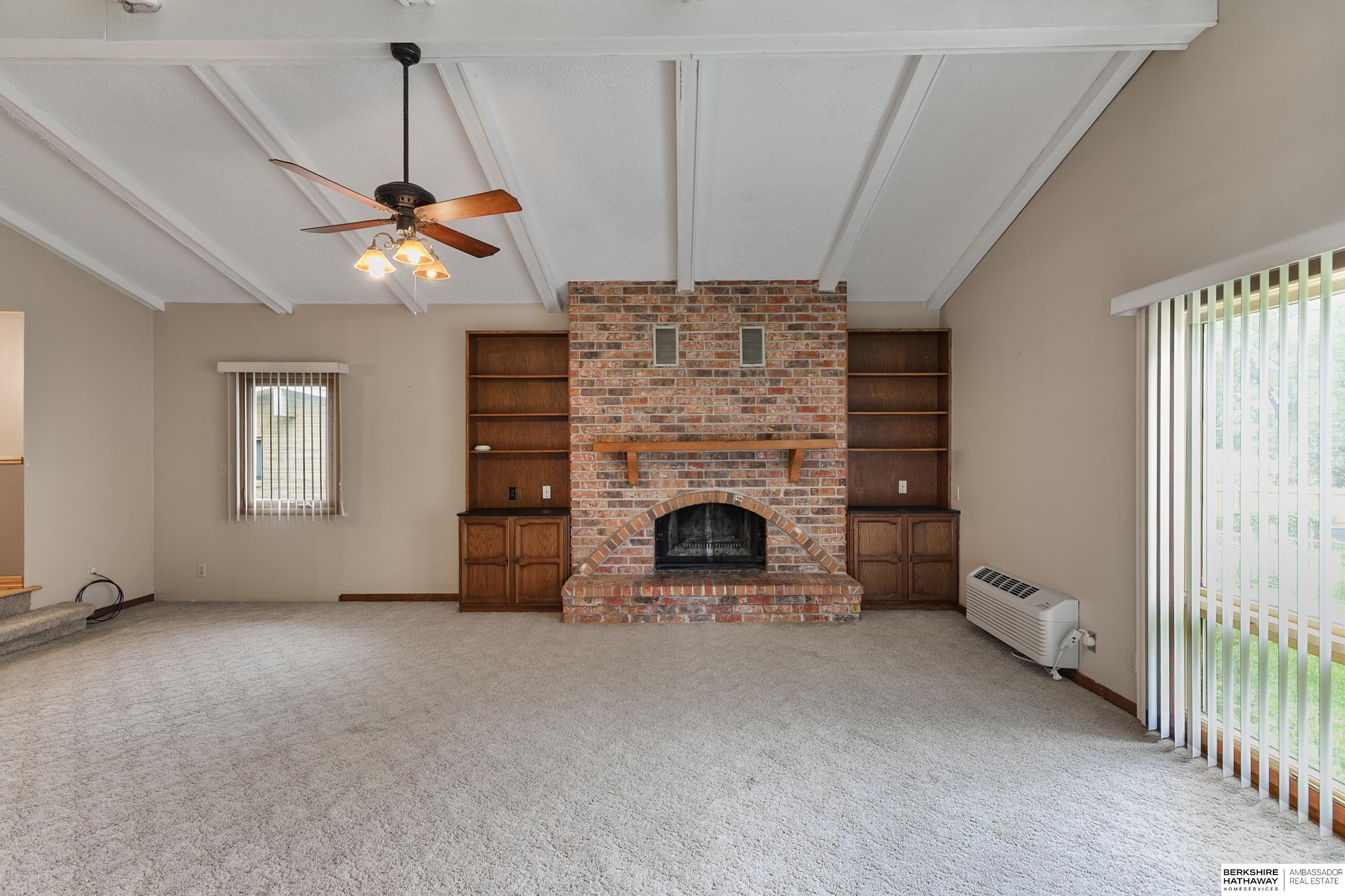 Lincoln, Nebraska 68505, United States, 3 Bedrooms Bedrooms, ,2 BathroomsBathrooms,Residential,Active,214992