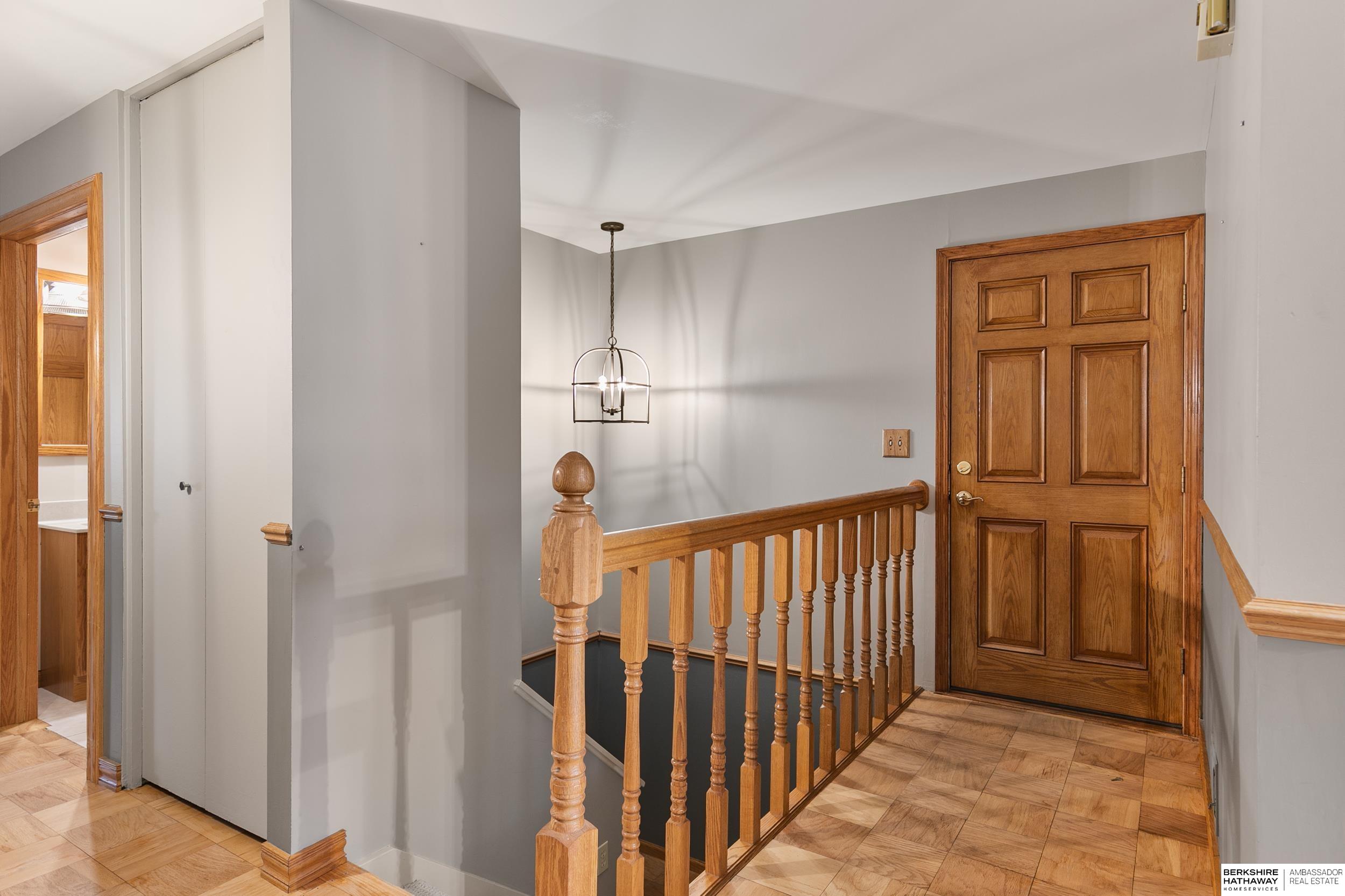 Lincoln, Nebraska 68505, United States, 3 Bedrooms Bedrooms, ,2 BathroomsBathrooms,Residential,Active,214992