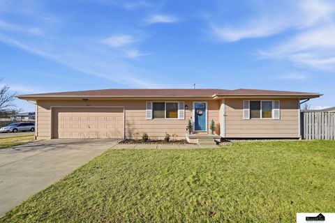 Photo of 1521 SW 30th Street, Lincoln, NE 68522 (MLS # 22601327)