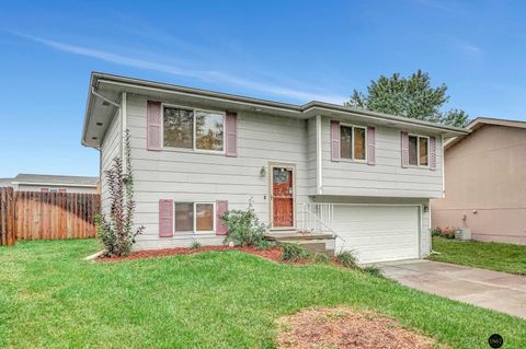 Photo of 5041 W Partridge Lane, Lincoln, NE 68528 (MLS # 22528838)