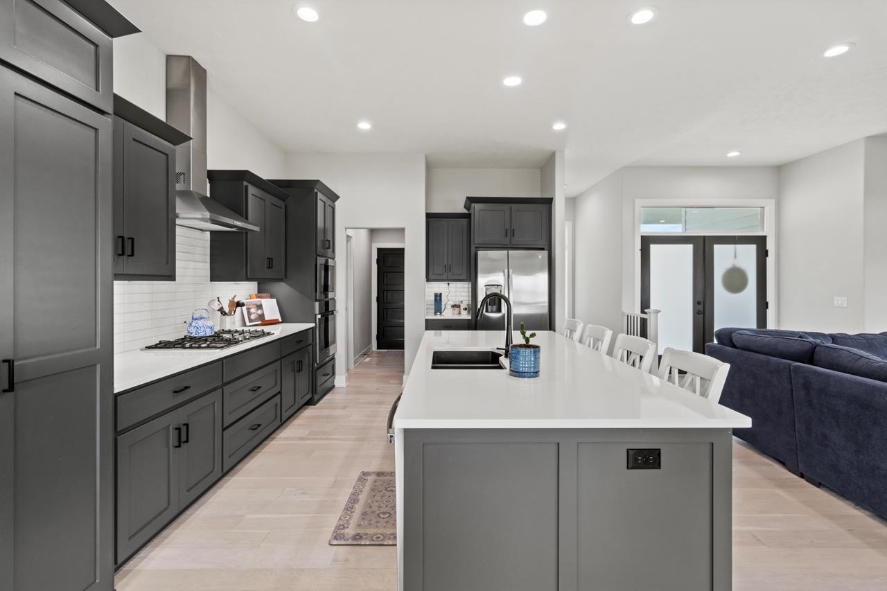 Omaha, Nebraska 68136, United States, 5 Bedrooms Bedrooms, ,3 BathroomsBathrooms,Residential,Active,139594