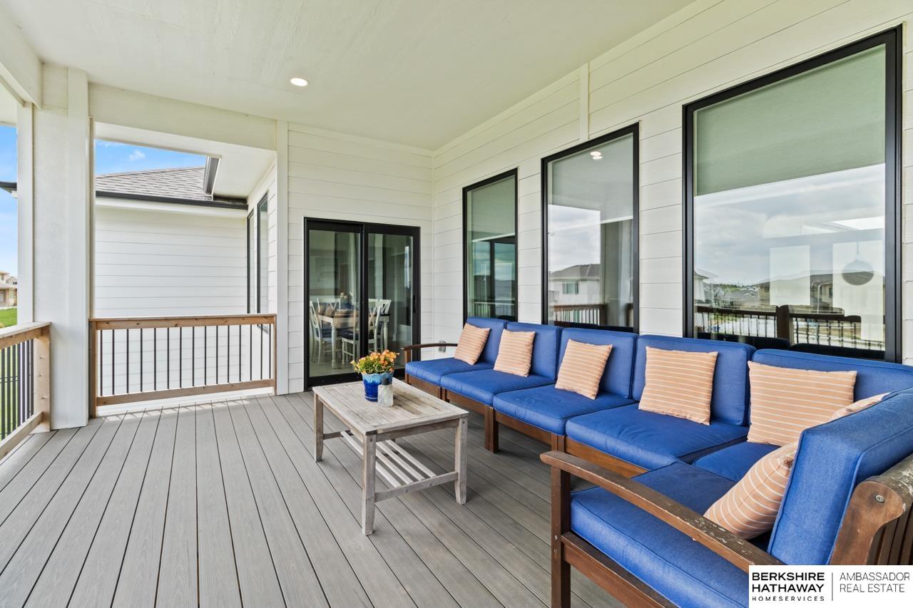 Omaha, Nebraska 68136, United States, 5 Bedrooms Bedrooms, ,3 BathroomsBathrooms,Residential,Active,139594