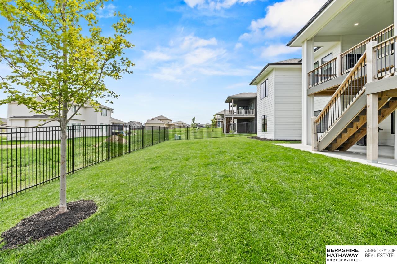 Omaha, Nebraska 68136, United States, 5 Bedrooms Bedrooms, ,3 BathroomsBathrooms,Residential,Active,139594