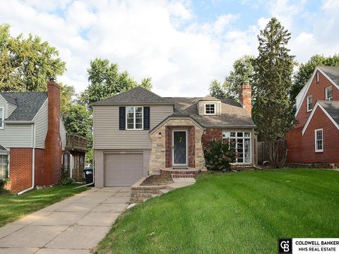 Photo of 5636 Western Avenue, Omaha, NE 68132 (MLS # 22600673)