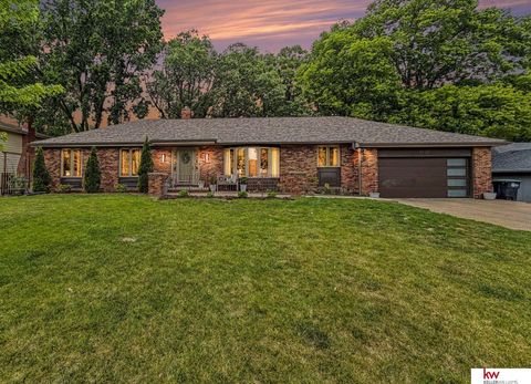 Photo of 8732 N 52 Avenue, Omaha, NE 68152 (MLS # 22613715)