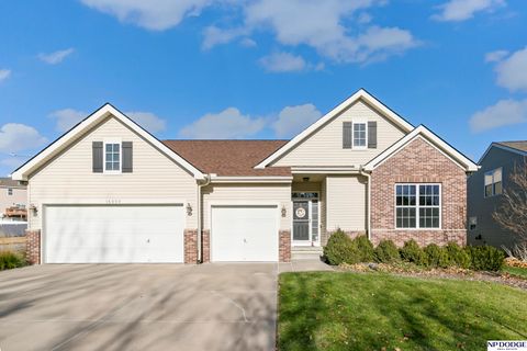 Photo of 16050 Cary Street, Omaha, NE 68136 (MLS # 22534638)