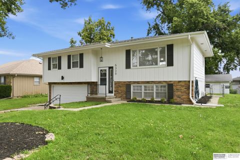 Photo of 5329 S 105th Street, Omaha, NE 68127 (MLS # 22617735)