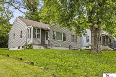 Photo of 7027 N 33rd Street, Omaha, NE 68112 (MLS # 22618125)