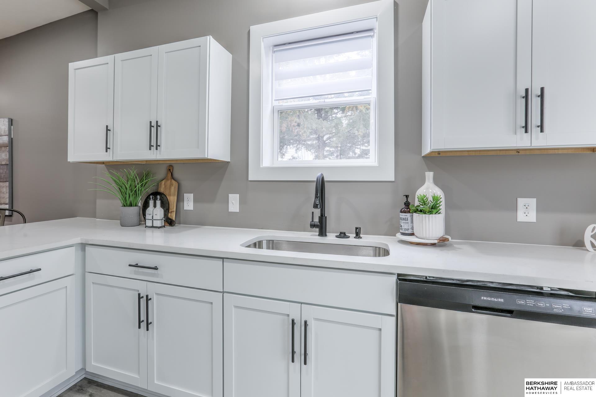 Louisville, Nebraska 68037, United States, 3 Bedrooms Bedrooms, ,1 BathroomBathrooms,Residential,Active,102551