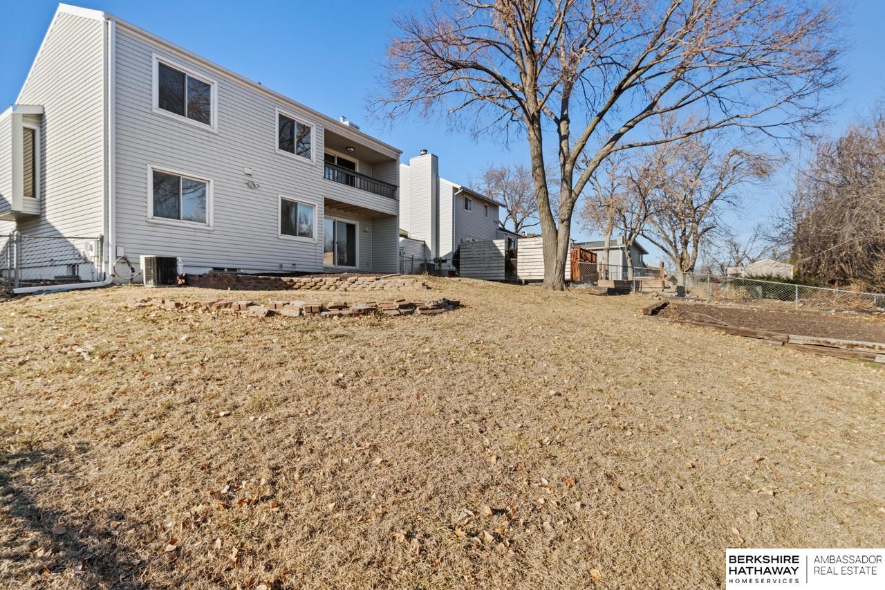 Omaha, Nebraska 68130, United States, 3 Bedrooms Bedrooms, ,2 BathroomsBathrooms,Residential,Pending,214926