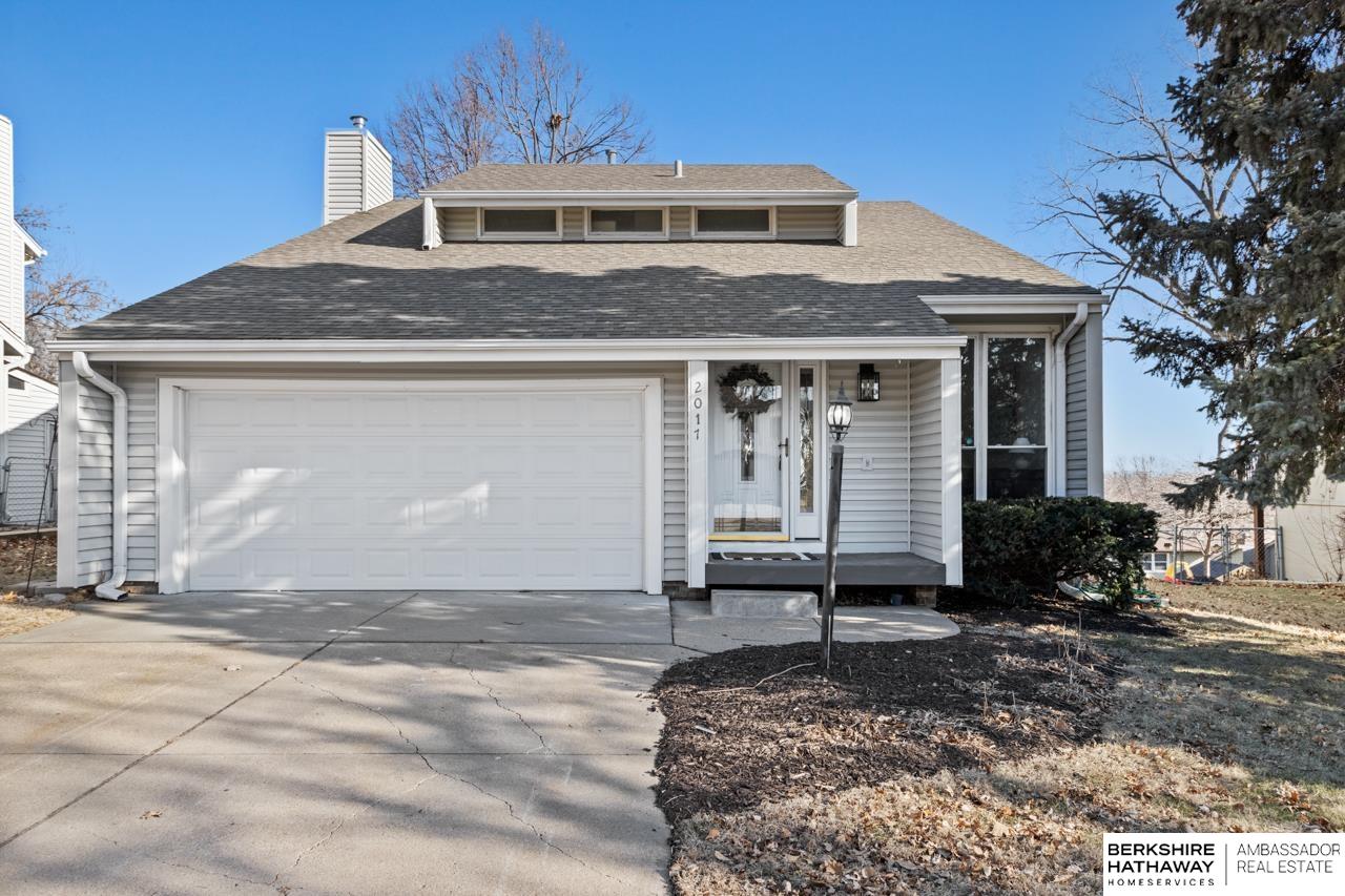 Omaha, Nebraska 68130, United States, 3 Bedrooms Bedrooms, ,2 BathroomsBathrooms,Residential,Pending,214926