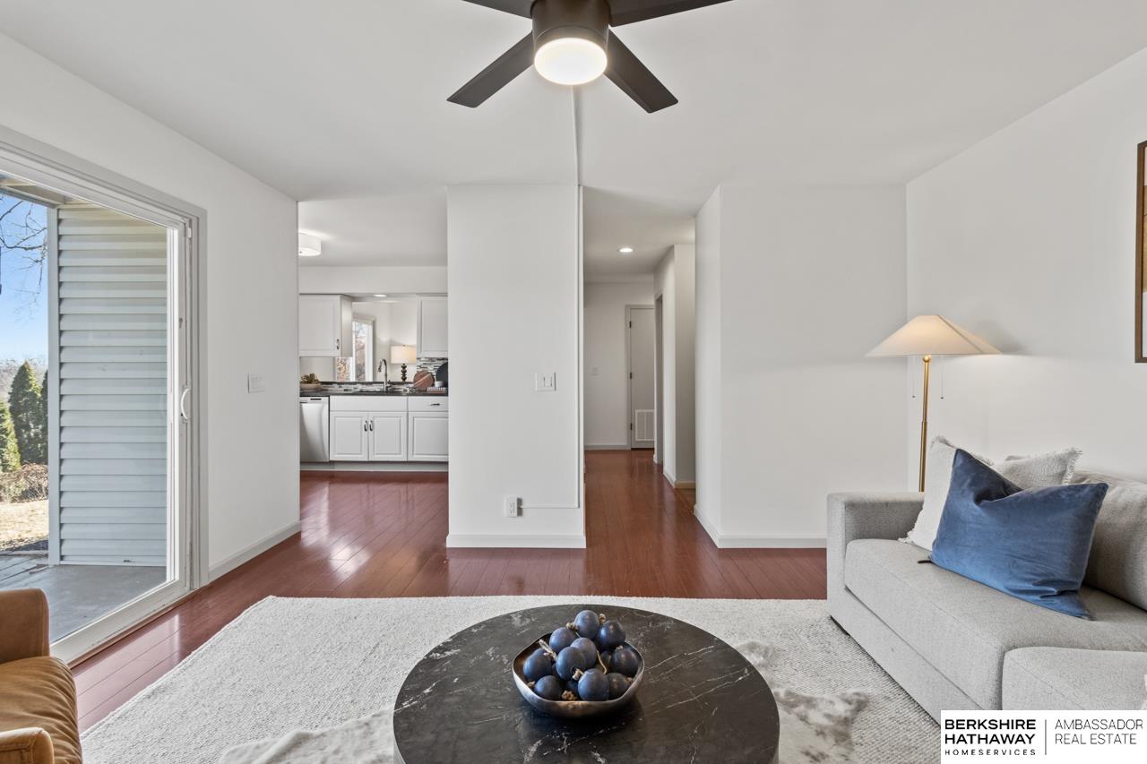 Omaha, Nebraska 68130, United States, 3 Bedrooms Bedrooms, ,2 BathroomsBathrooms,Residential,Pending,214926