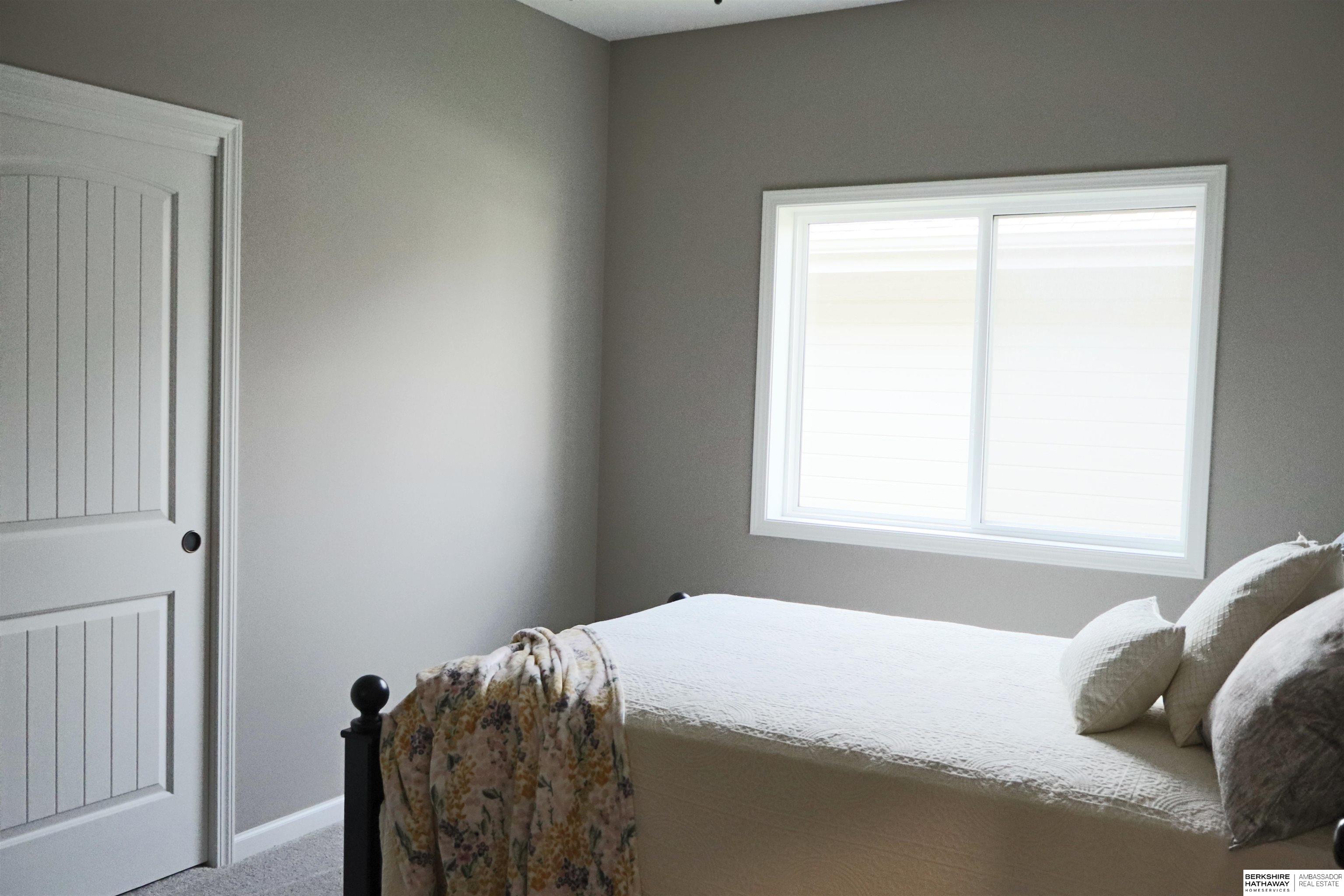 Omaha, Nebraska 68116, United States, 3 Bedrooms Bedrooms, ,2 BathroomsBathrooms,Residential,Active,23666