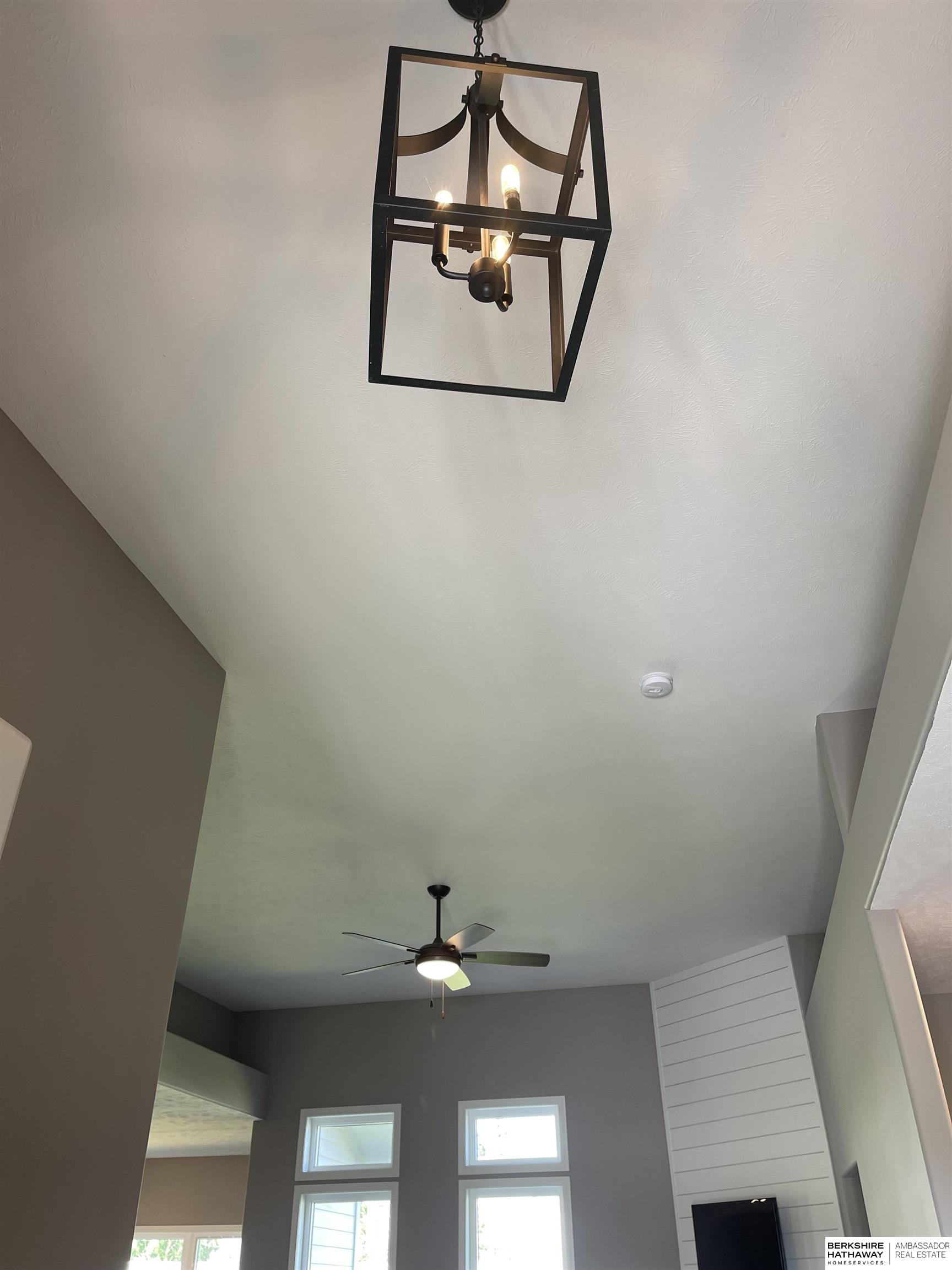 Omaha, Nebraska 68116, United States, 3 Bedrooms Bedrooms, ,2 BathroomsBathrooms,Residential,Active,23666