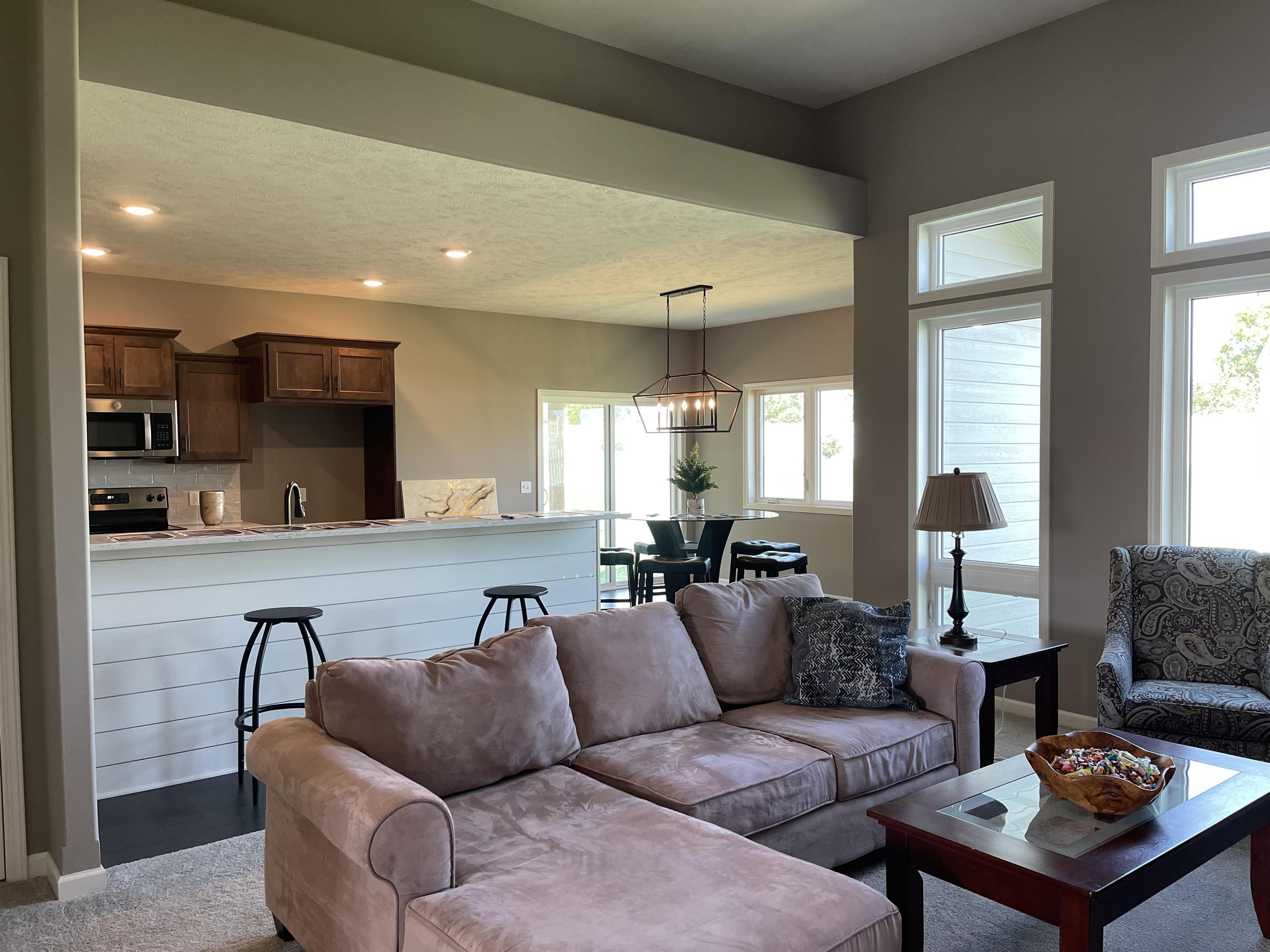 Omaha, Nebraska 68116, United States, 3 Bedrooms Bedrooms, ,2 BathroomsBathrooms,Residential,Active,23666