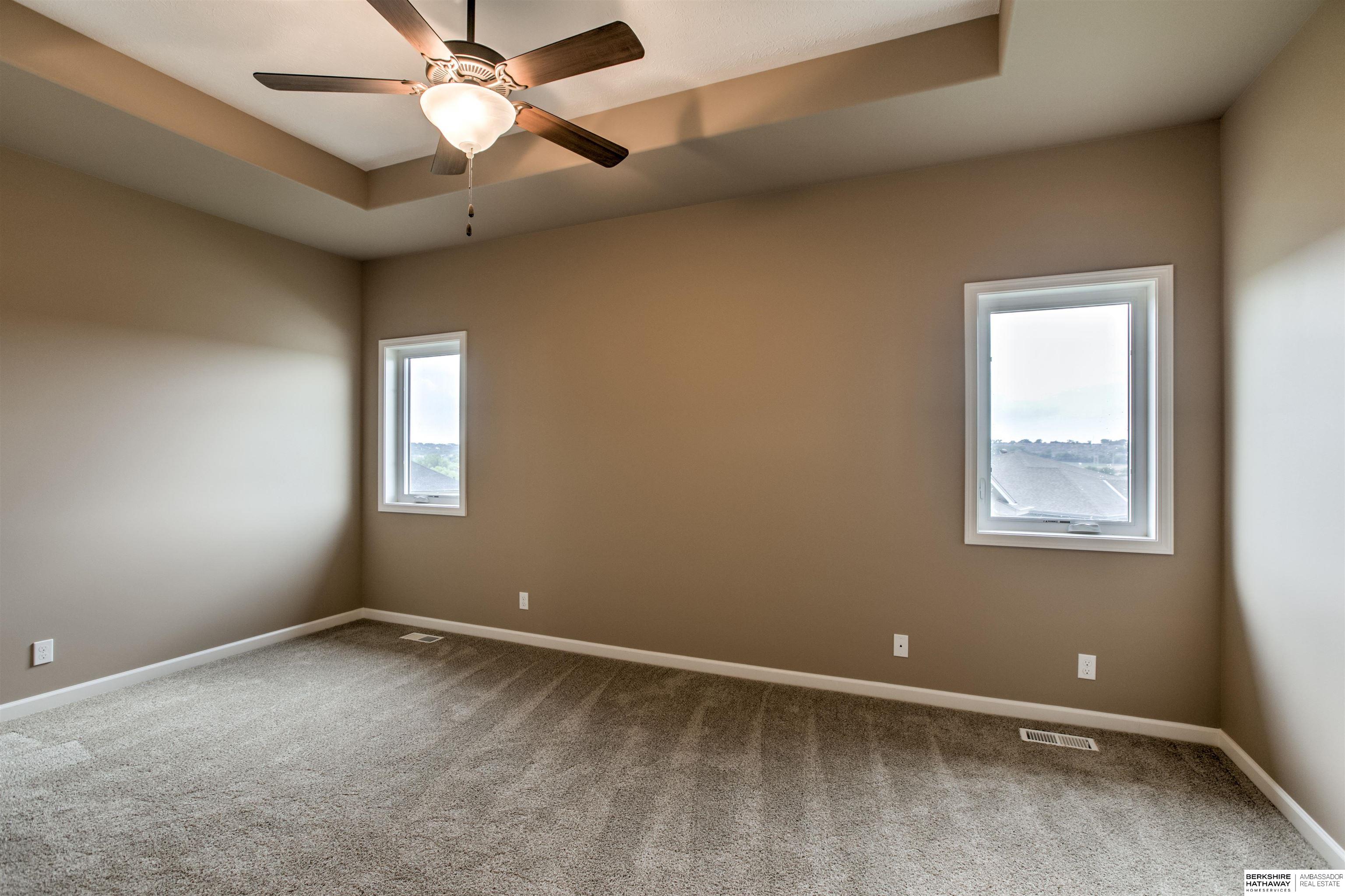 Omaha, Nebraska 68116, United States, 3 Bedrooms Bedrooms, ,2 BathroomsBathrooms,Residential,Active,23666