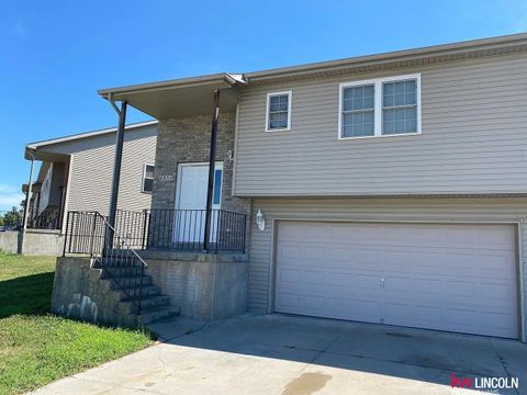 Photo of 6834 Whitewater Lane, Lincoln, NE 68521 (MLS # 22605359)