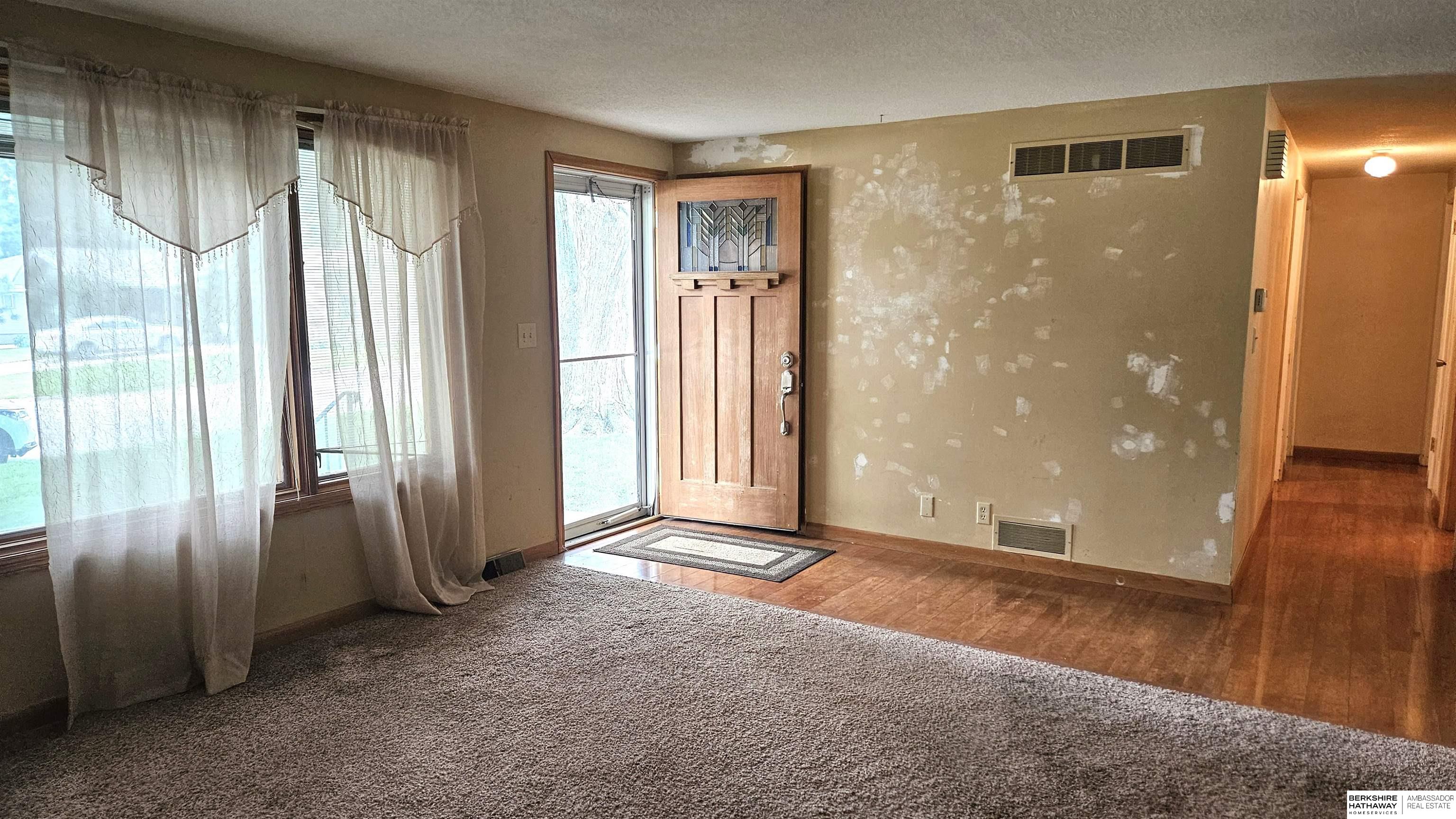 Wahoo, Nebraska 68066, United States, 4 Bedrooms Bedrooms, ,2 BathroomsBathrooms,Residential,Active,182384