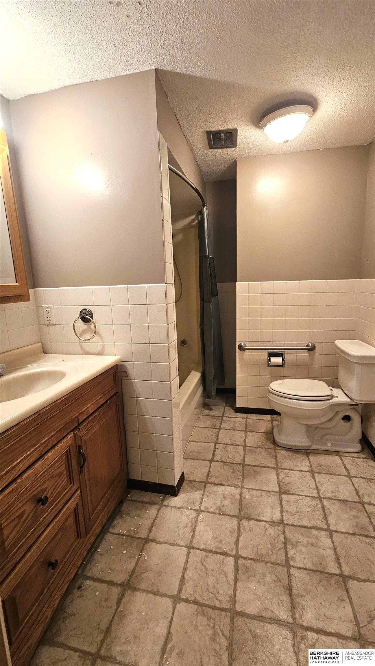 Wahoo, Nebraska 68066, United States, 4 Bedrooms Bedrooms, ,2 BathroomsBathrooms,Residential,Active,182384