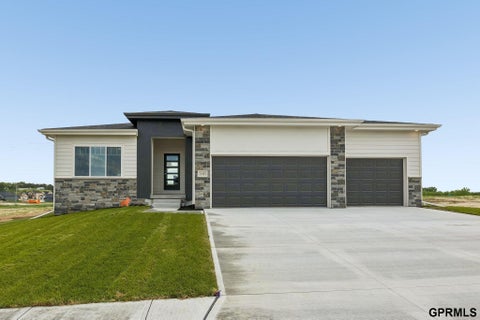 Photo of 21907 McClellan Drive, Gretna, NE 68028 (MLS # 22626192)