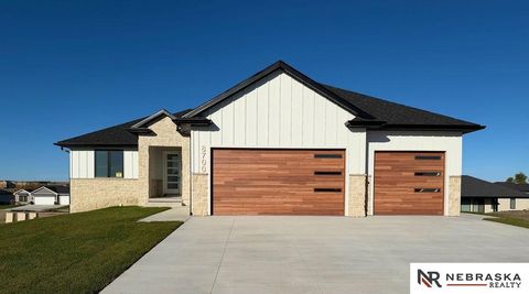 Photo of 8700 Honeybee Lane, Lincoln, NE 68526 (MLS # 22600251)
