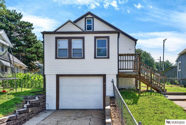 2719 S 25TH ST, OMAHA, NE 68105 - Image 2250d6a3514aaad291524cdcaee8adaa/986584254