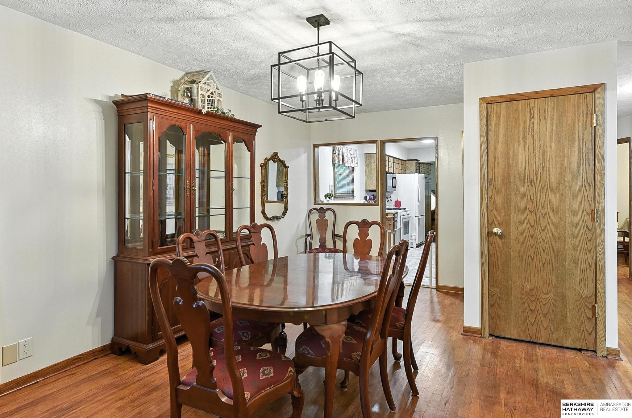 Omaha, Nebraska 68132, United States, 3 Bedrooms Bedrooms, ,1 BathroomBathrooms,Residential,Active,221906