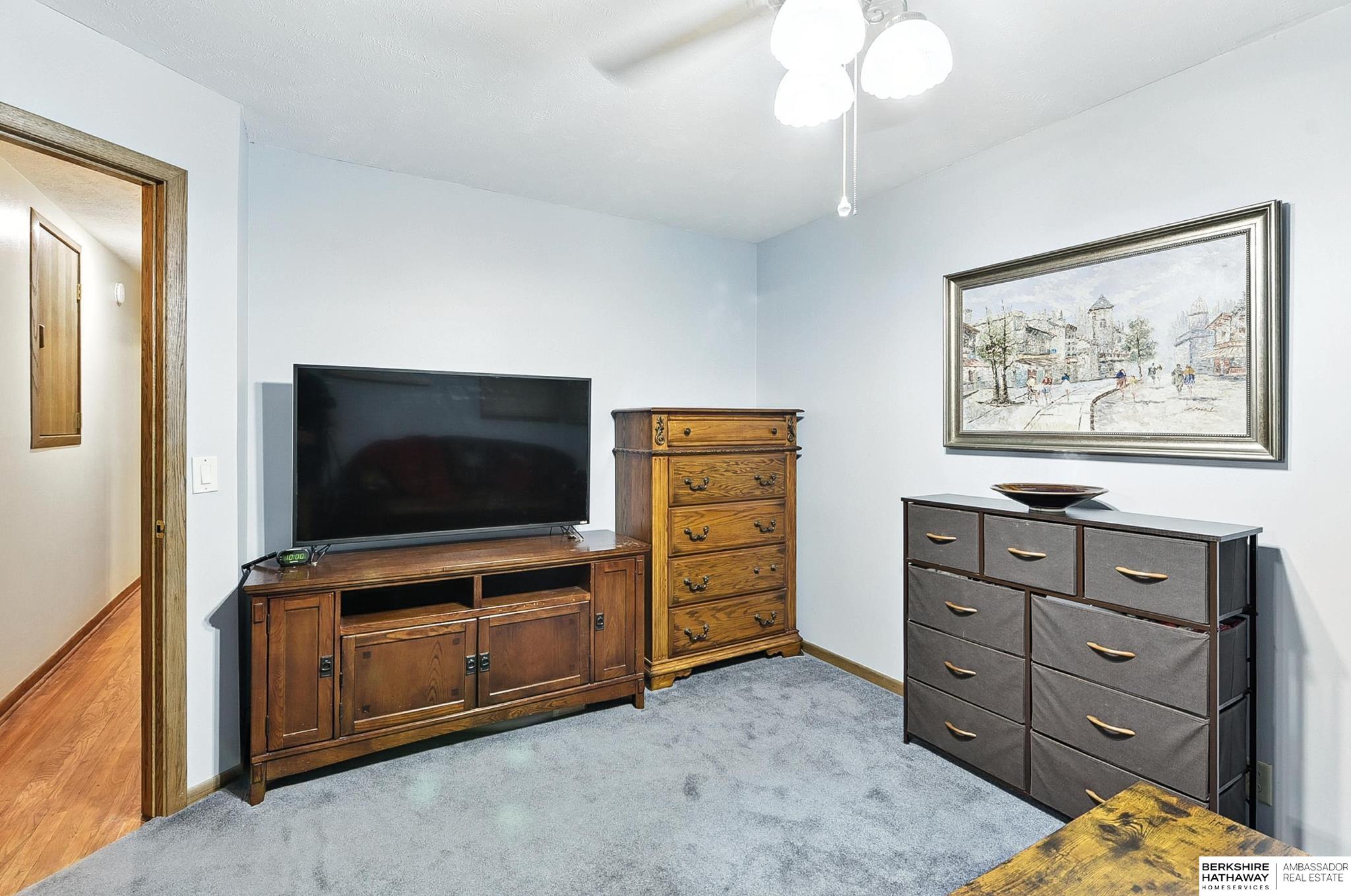 Omaha, Nebraska 68132, United States, 3 Bedrooms Bedrooms, ,1 BathroomBathrooms,Residential,Active,221906