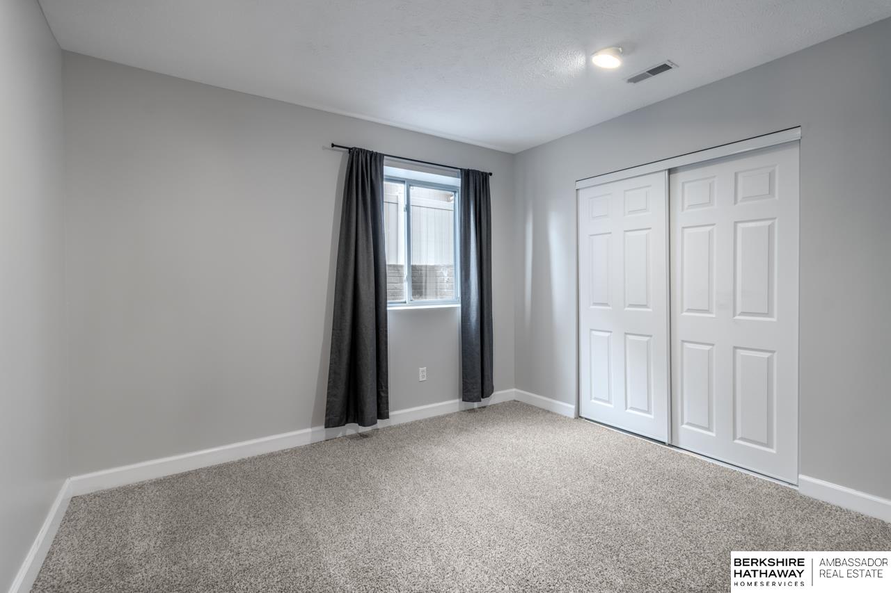 Bennington, Nebraska 68007, United States, 4 Bedrooms Bedrooms, ,3 BathroomsBathrooms,Residential,Active,249394