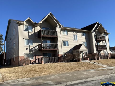 Photo of 5016 California Street #5, Omaha, NE 68132 (MLS # 22607470)