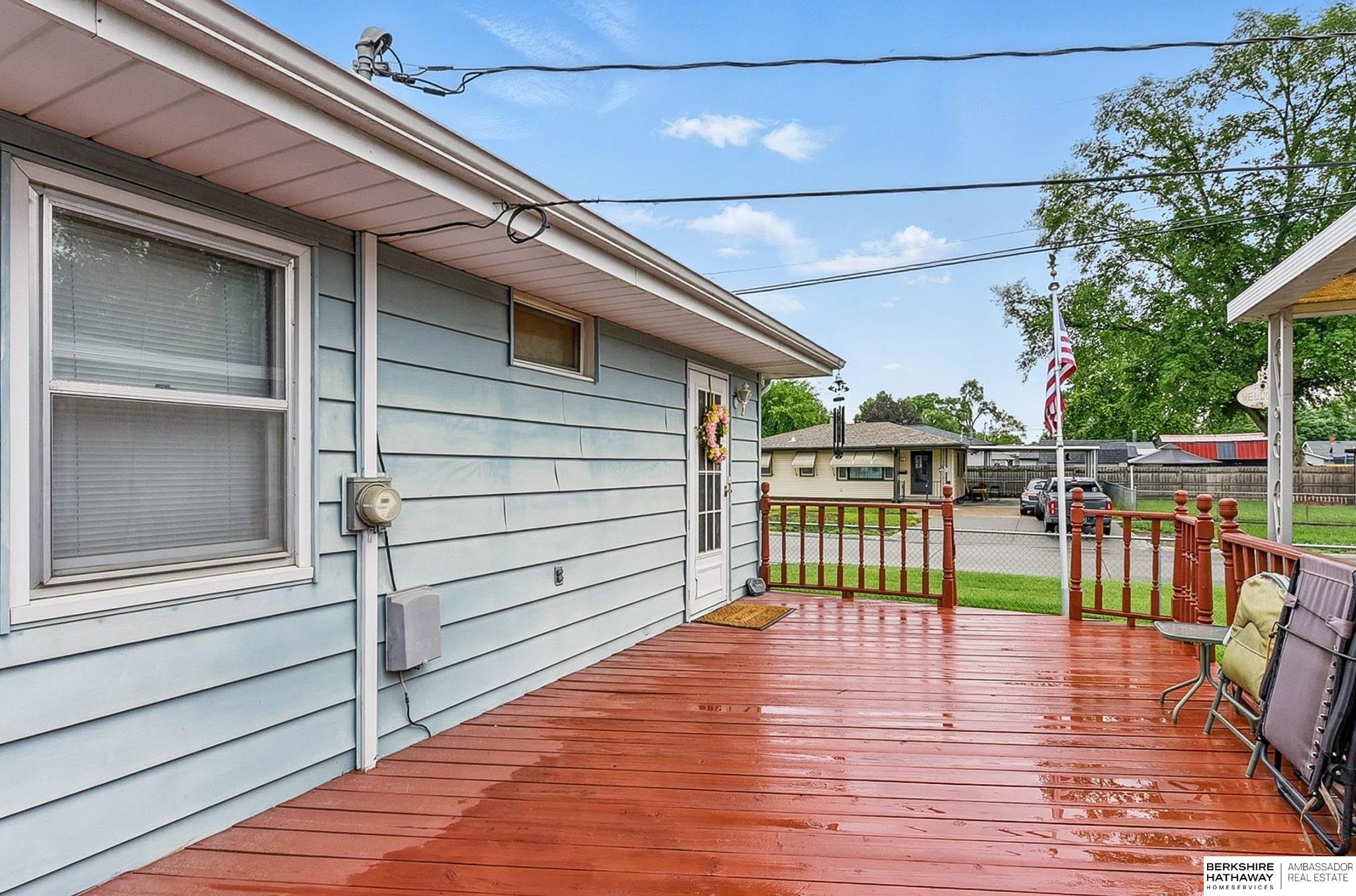 Council Bluffs, Iowa 51501, United States, 3 Bedrooms Bedrooms, ,2 BathroomsBathrooms,Residential,Pending,143042