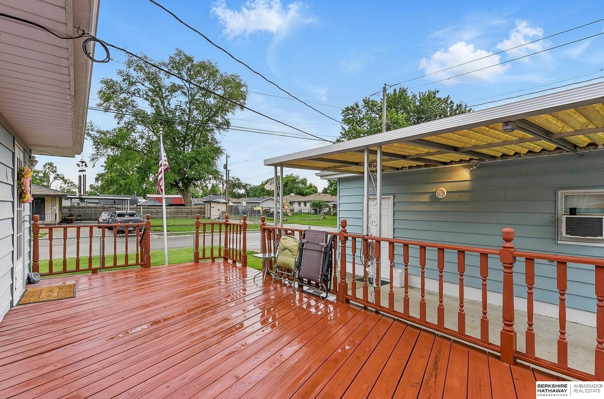 Council Bluffs, Iowa 51501, United States, 3 Bedrooms Bedrooms, ,2 BathroomsBathrooms,Residential,Pending,143042