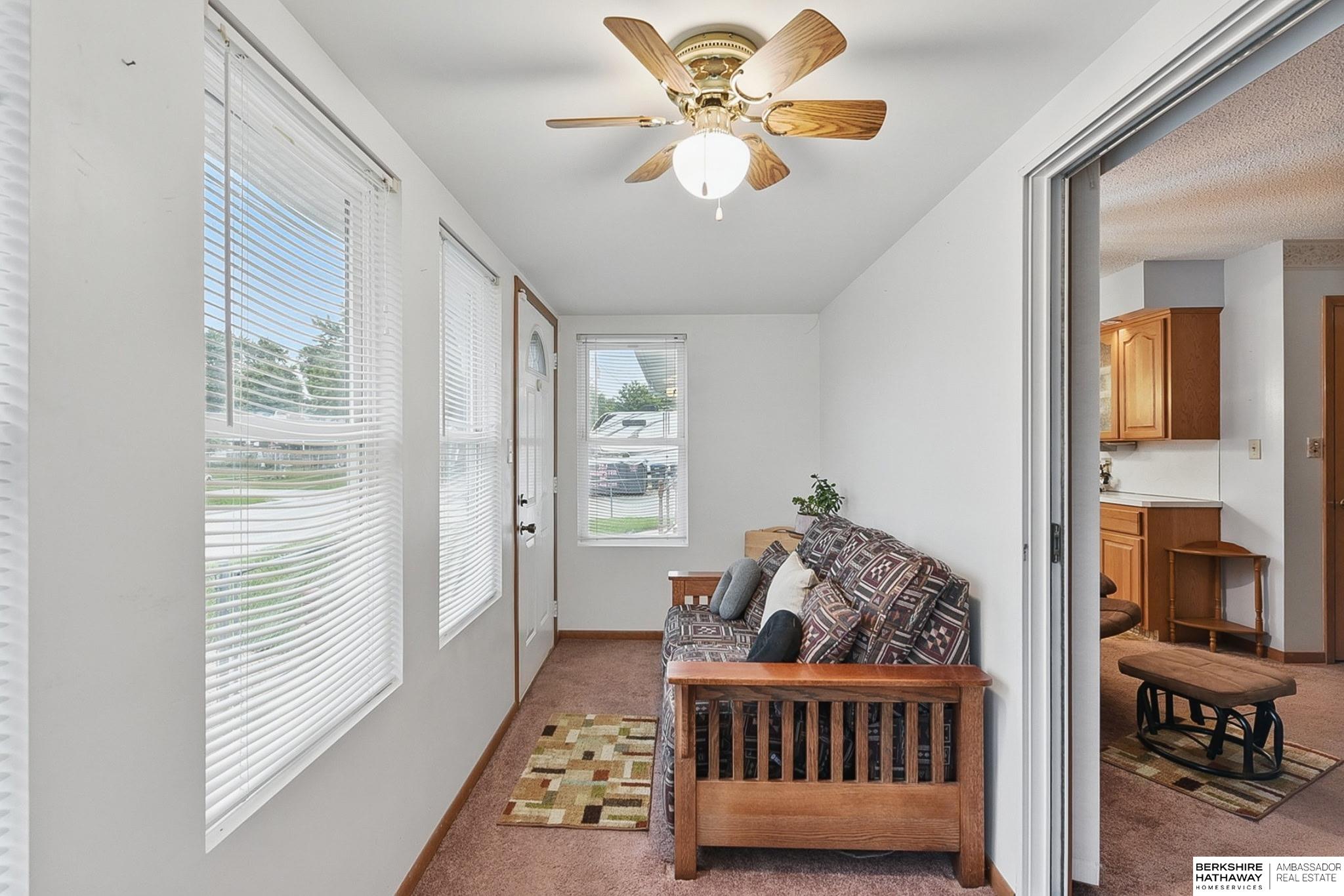 Council Bluffs, Iowa 51501, United States, 3 Bedrooms Bedrooms, ,2 BathroomsBathrooms,Residential,Pending,143042