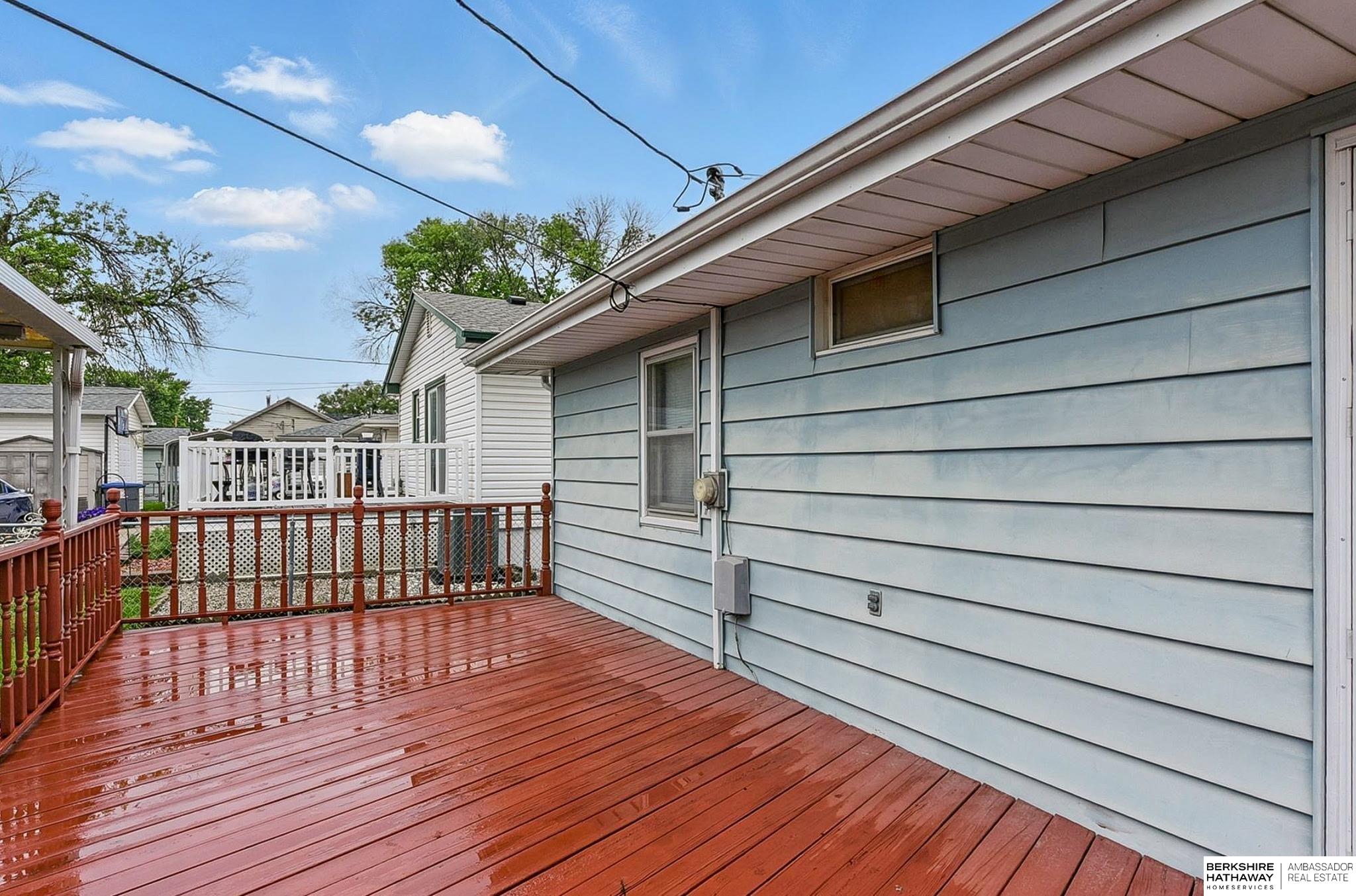 Council Bluffs, Iowa 51501, United States, 3 Bedrooms Bedrooms, ,2 BathroomsBathrooms,Residential,Pending,143042