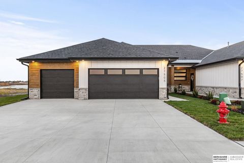 Photo of 27505 Heron Street, Valley, NE 68064 (MLS # 22532224)