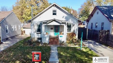 Photo of 3234 C Street, Lincoln, NE 68510 (MLS # 22532570)