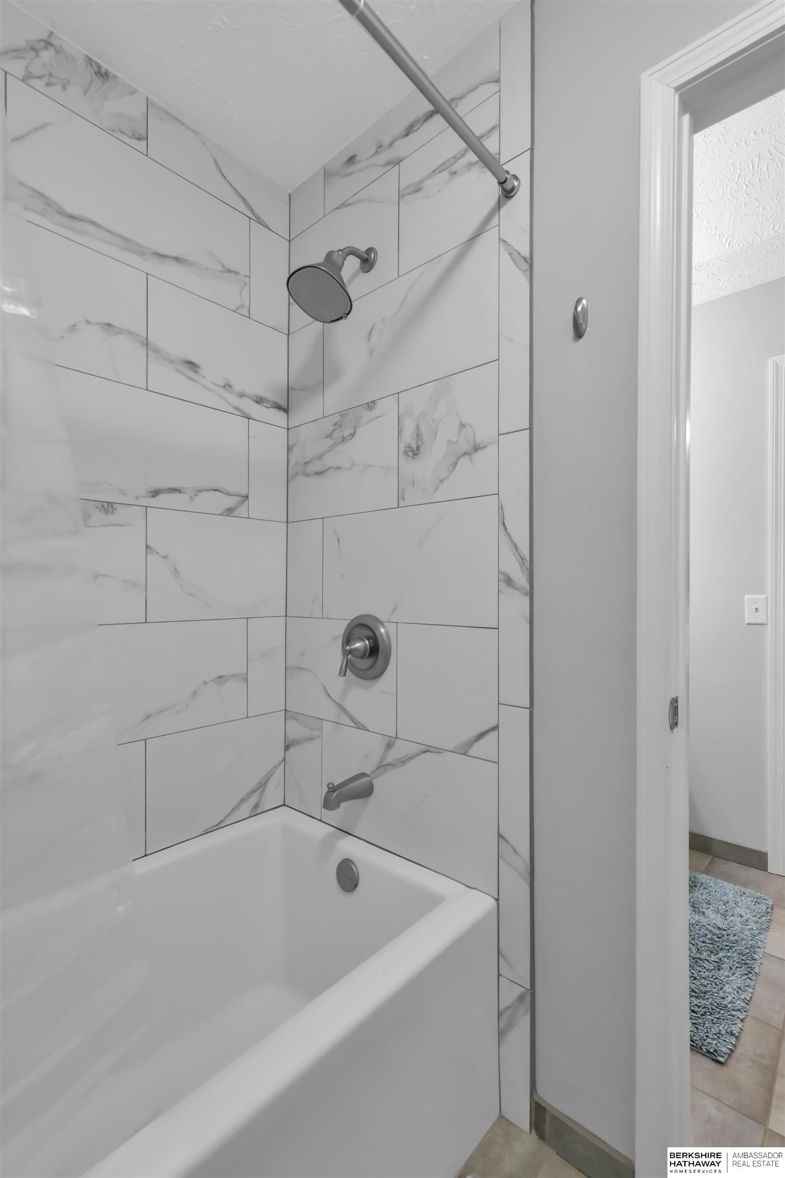 Omaha, Nebraska 68154, United States, 4 Bedrooms Bedrooms, ,2 BathroomsBathrooms,Residential,Pending,126081