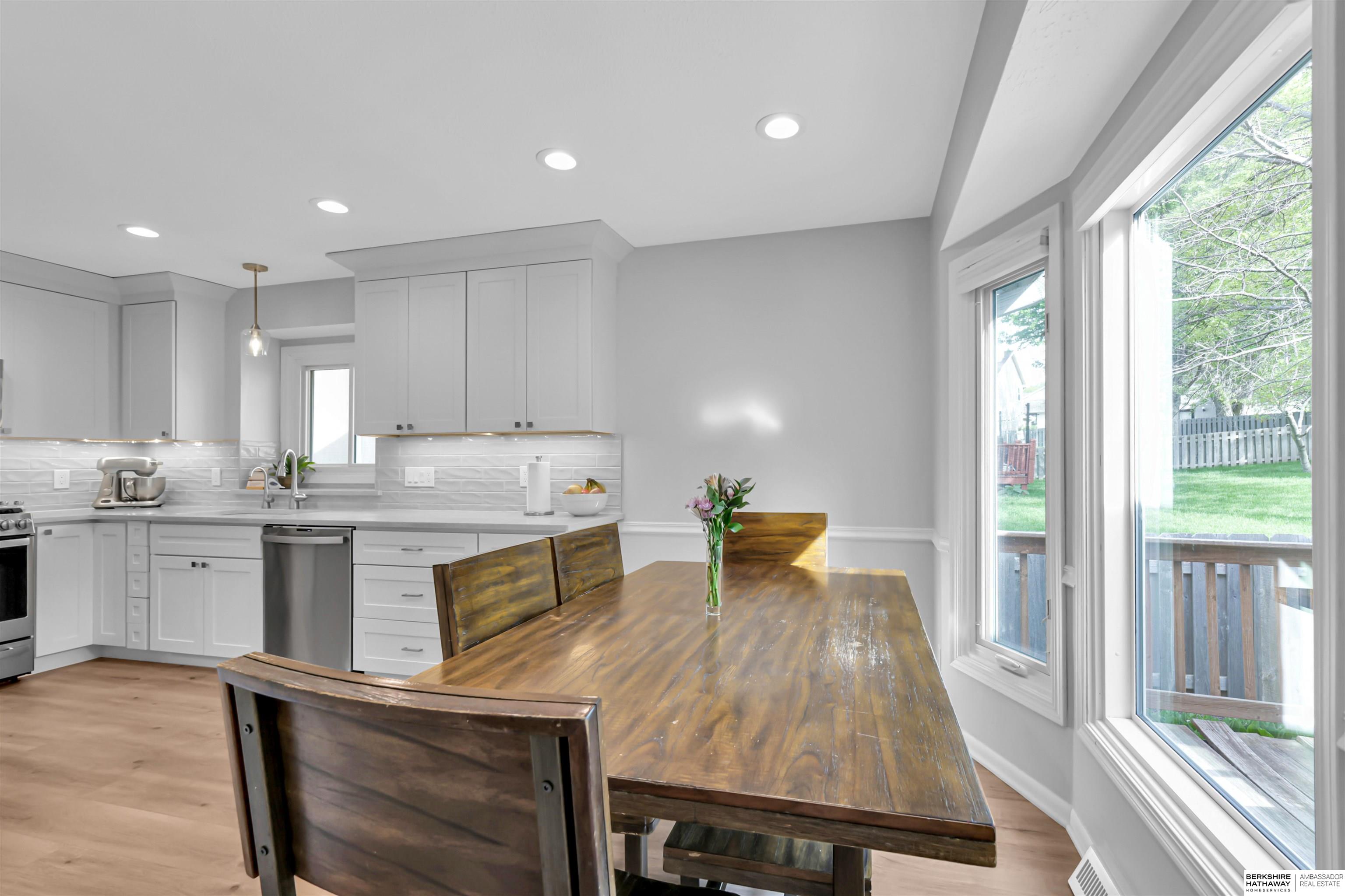 Omaha, Nebraska 68154, United States, 4 Bedrooms Bedrooms, ,2 BathroomsBathrooms,Residential,Pending,126081