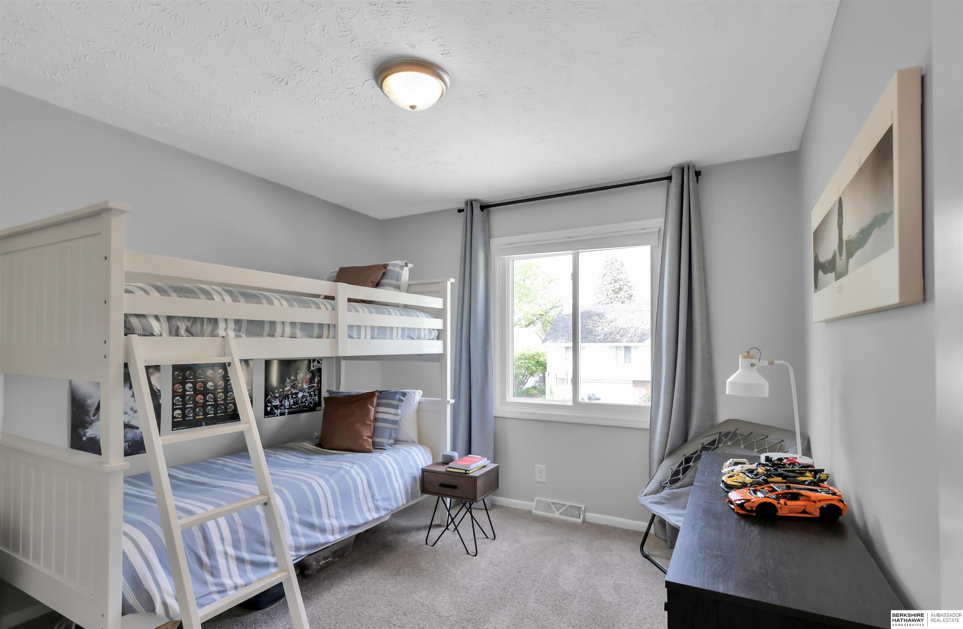 Omaha, Nebraska 68154, United States, 4 Bedrooms Bedrooms, ,2 BathroomsBathrooms,Residential,Pending,126081